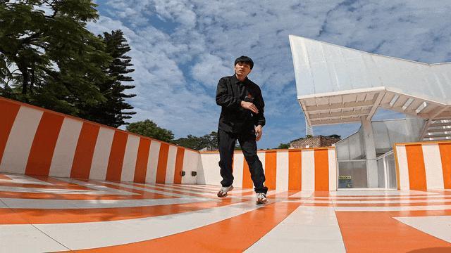 影石 Insta360 Ace Pro 发布：自带翻转屏的运动相机，超友好的入门选择