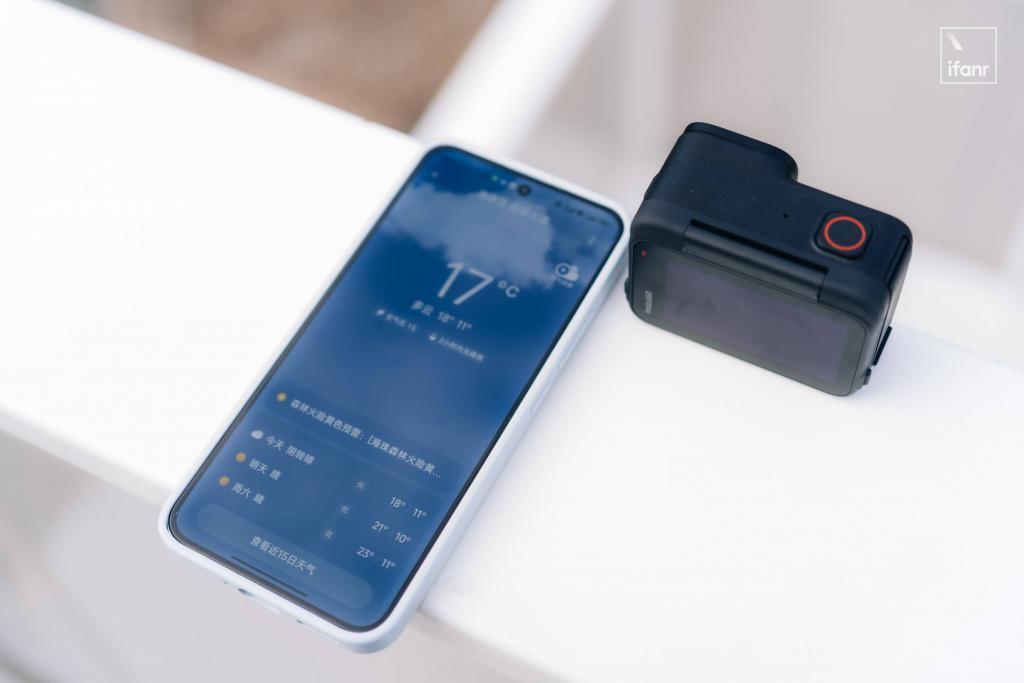 影石 Insta360 Ace Pro 发布：自带翻转屏的运动相机，超友好的入门选择