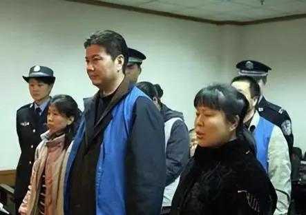 海归名媛诈骗记：脑控京城四少，假扮红X代，卷走4000个W