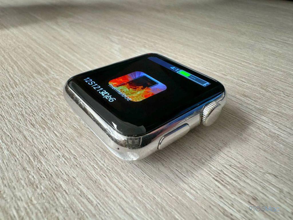 追溯到 2013 年，苹果初代 Apple Watch 原型再曝光