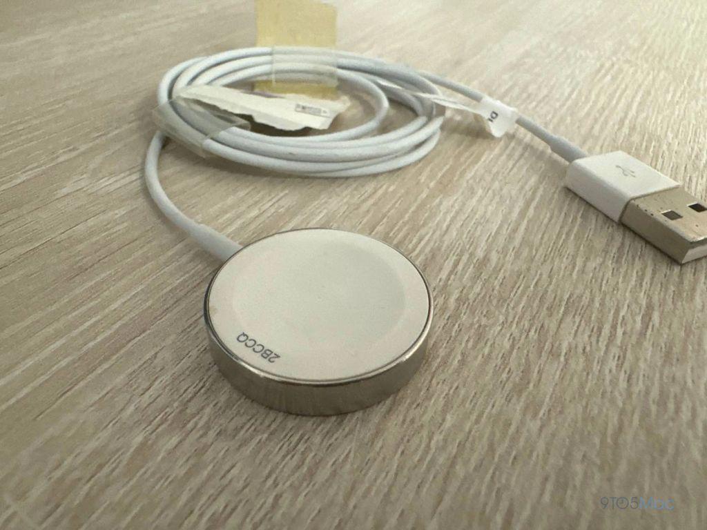 追溯到 2013 年，苹果初代 Apple Watch 原型再曝光