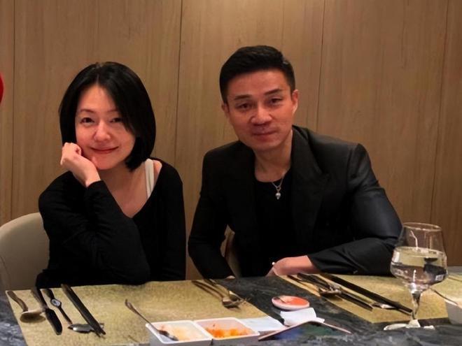 小S老公许雅钧一晚3场聚会 深夜和啦啦队女生见面