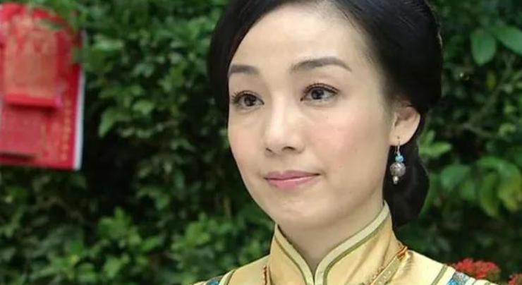 停工一年，她怎么就被雪藏了？