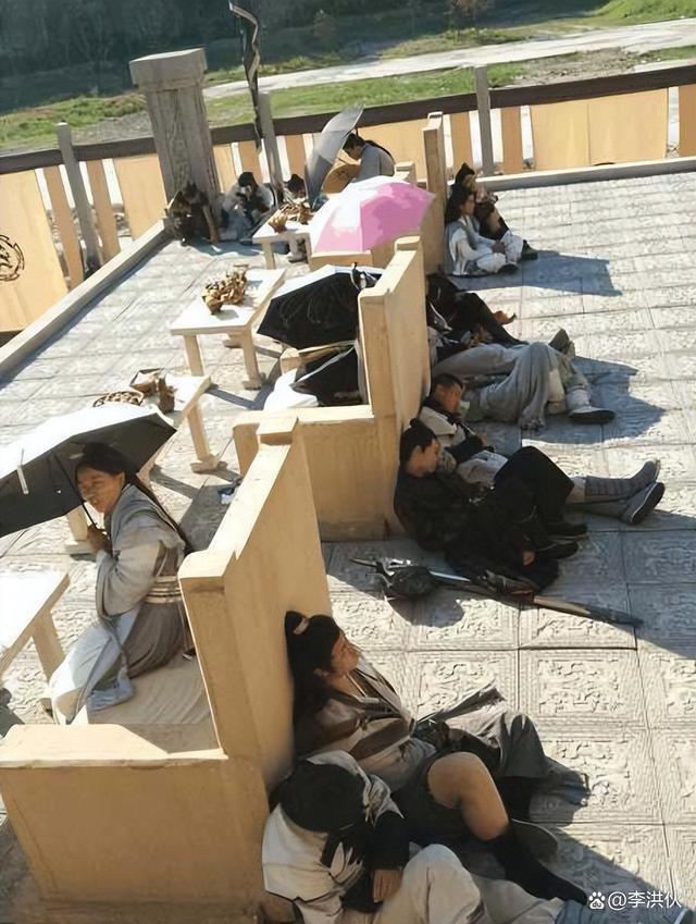 不是谁都能成为赵丽颖和王宝强，女孩横店当童星4个月赚250