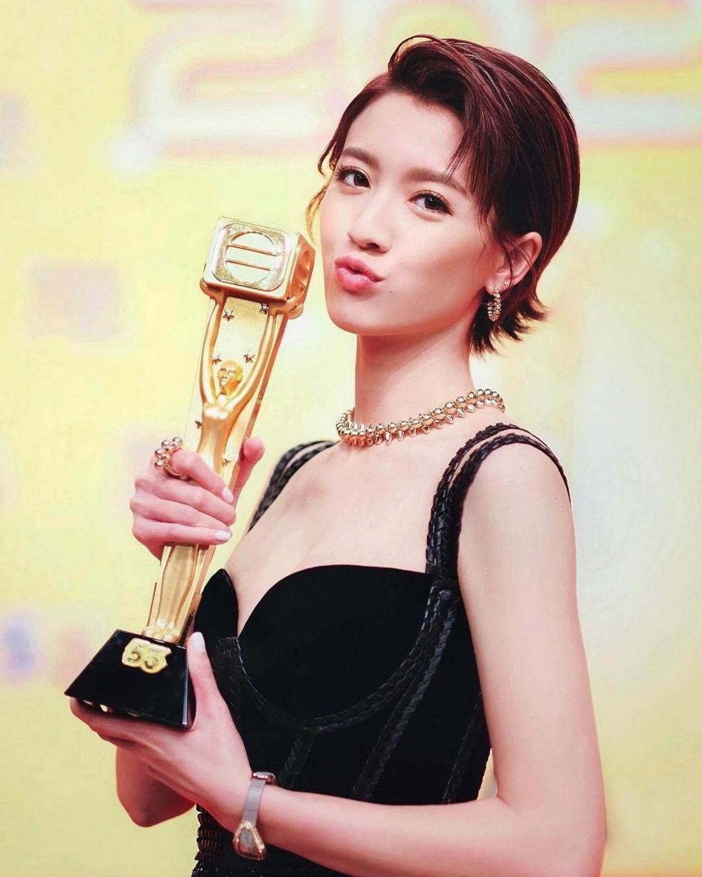 她插足豪门婚姻，承认200万包夜？