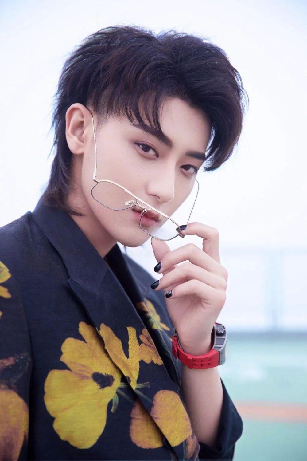 糊成这样，还不是自己作的……