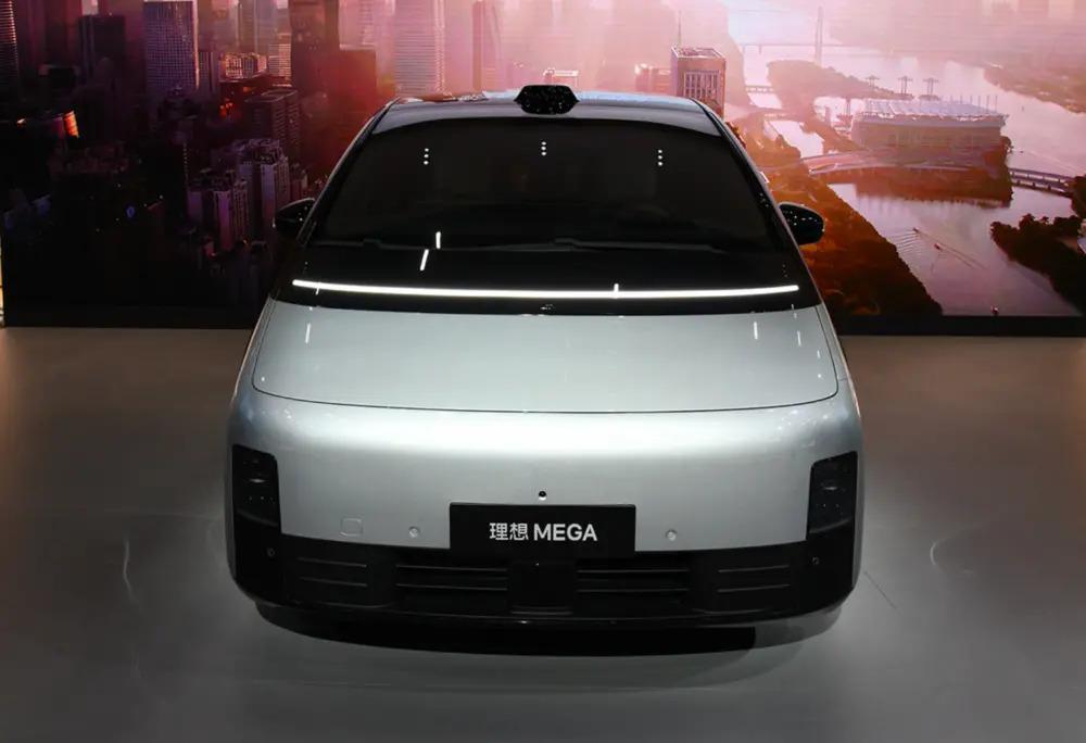 进军MPV市场，都是家庭用车，理想MEGA和小鹏X9你更PICK谁？