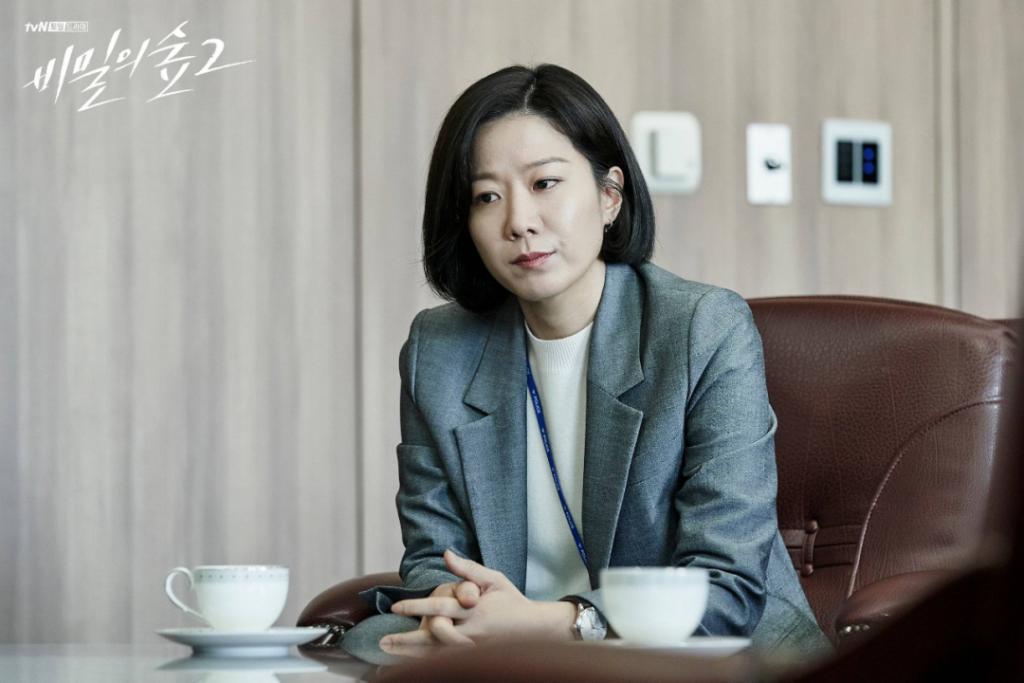 丈夫被曝吸毒！女演员仍无缝衔接新剧，网友：又不关她的事