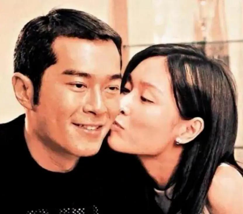 媲美李嘉欣，比肩李若彤，多次误当小三，她真的不是狐狸精？
