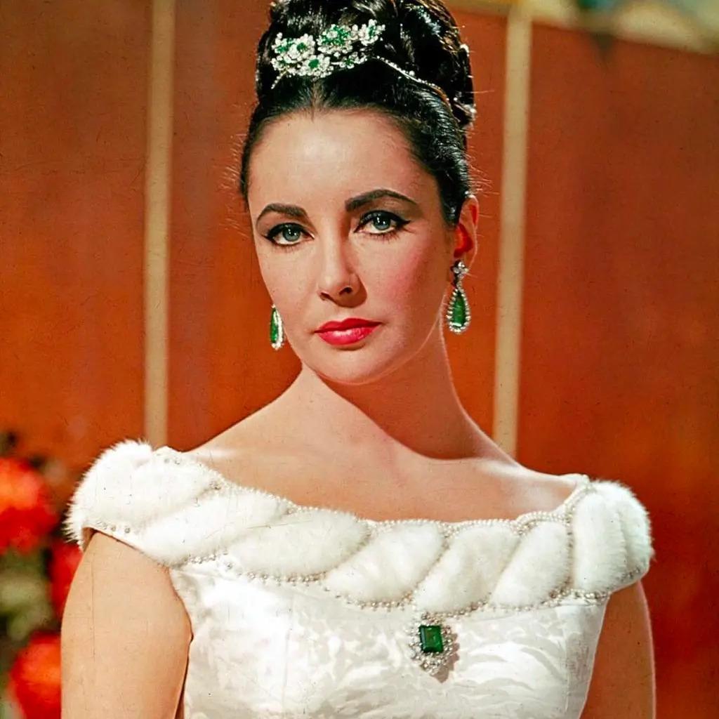 她或许是黄金年代好莱坞最会享受人生的初代Diva