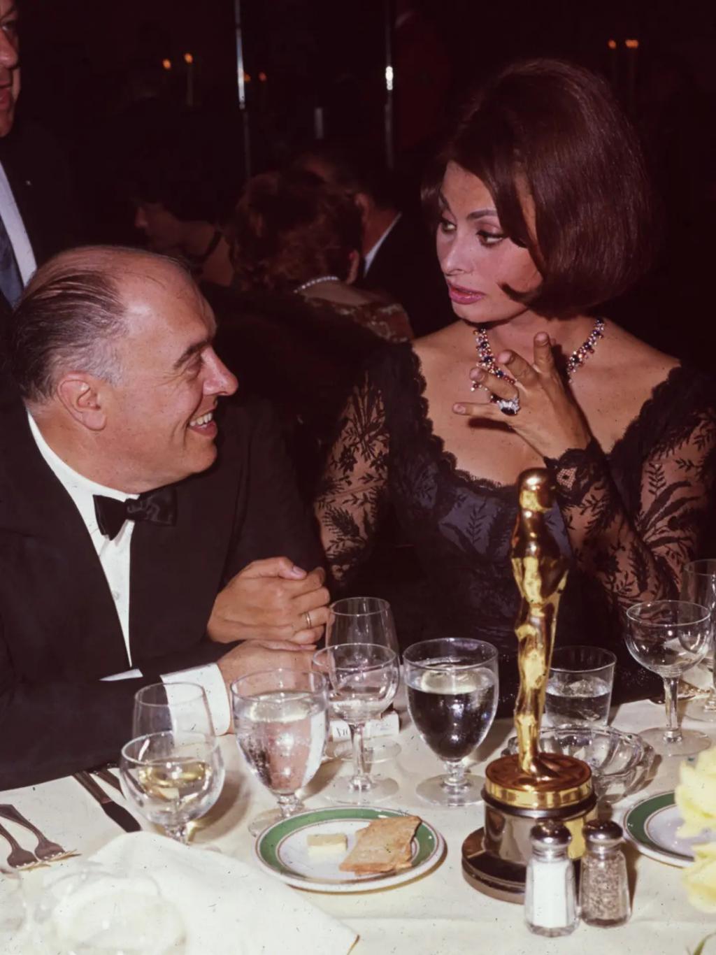 她或许是黄金年代好莱坞最会享受人生的初代Diva