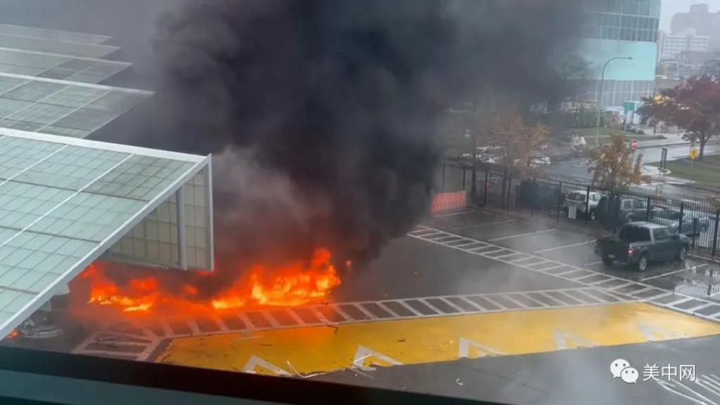 美加边境桥汽车爆炸致2死，机场暂停国际航班！FBI介入调查