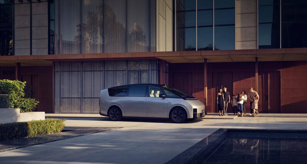 Altman 重回 OpenAI 后将接受内部调查/阿里内网披露马云一股未卖/荣耀换帅,将通过 IPO 登陆资本市场