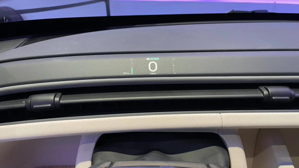 Fisker Pear 纯电紧凑型 SUV 量产版发布，采用“透明 A 柱”设计
