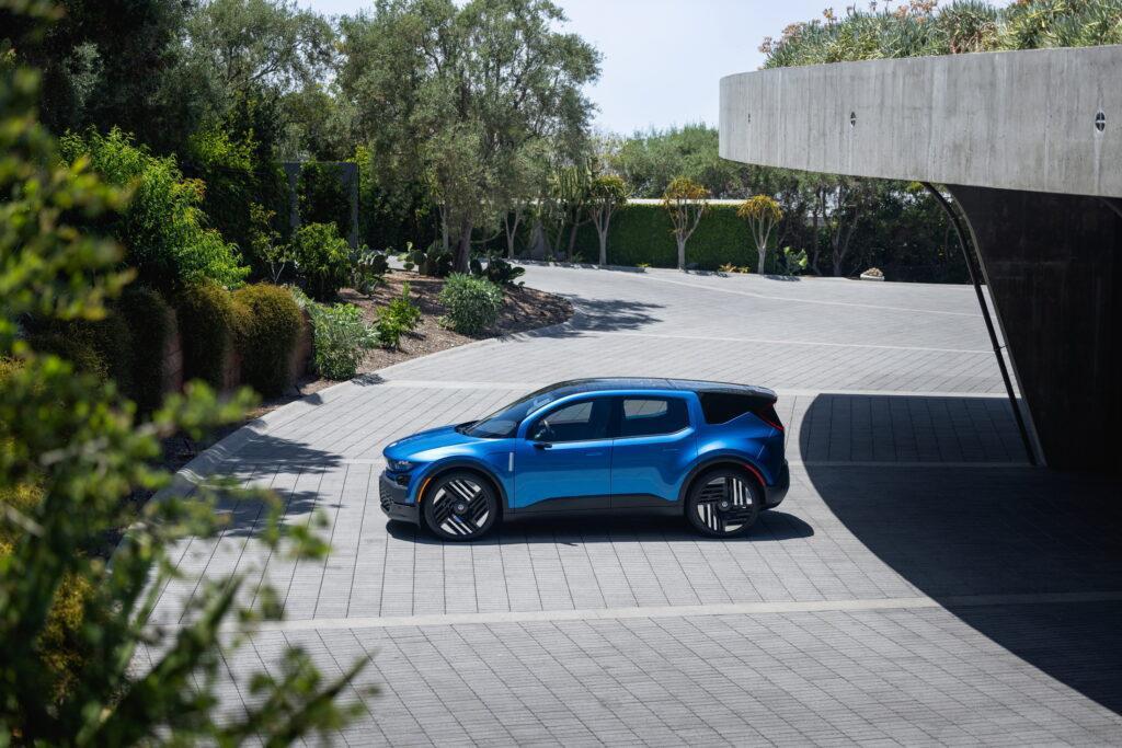 Fisker Pear 纯电紧凑型 SUV 量产版发布，采用“透明 A 柱”设计