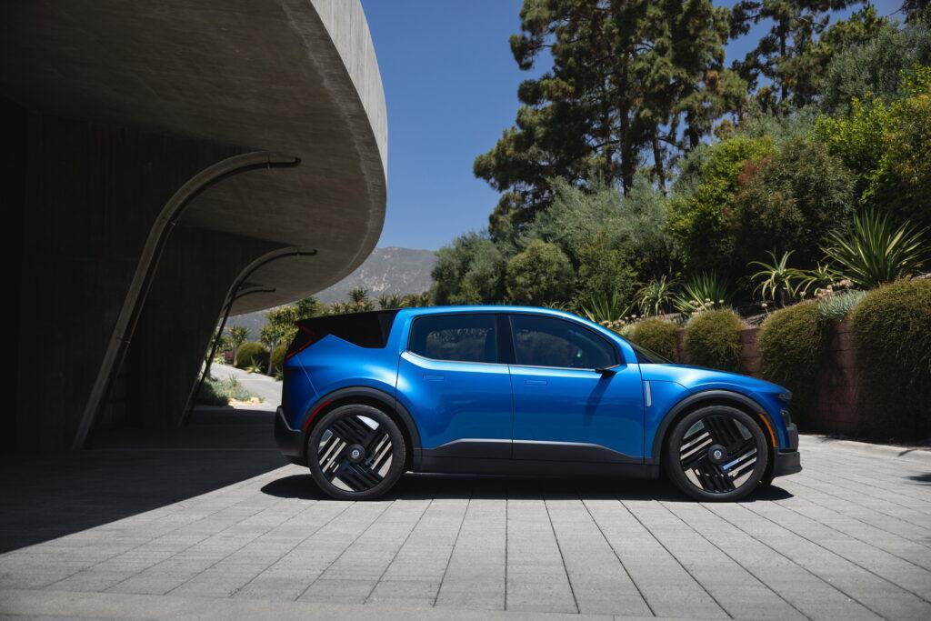 Fisker Pear 纯电紧凑型 SUV 量产版发布，采用“透明 A 柱”设计