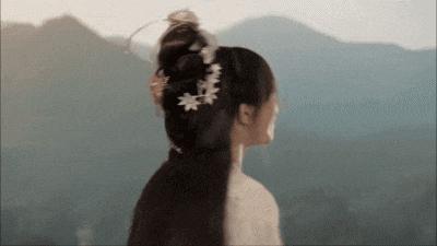 当演员被督促提升演技时，导演就不需要努力了吗？