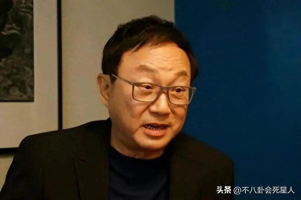 继杜旭东曹查理后，70岁曾志伟也道歉了，却招来一片骂声