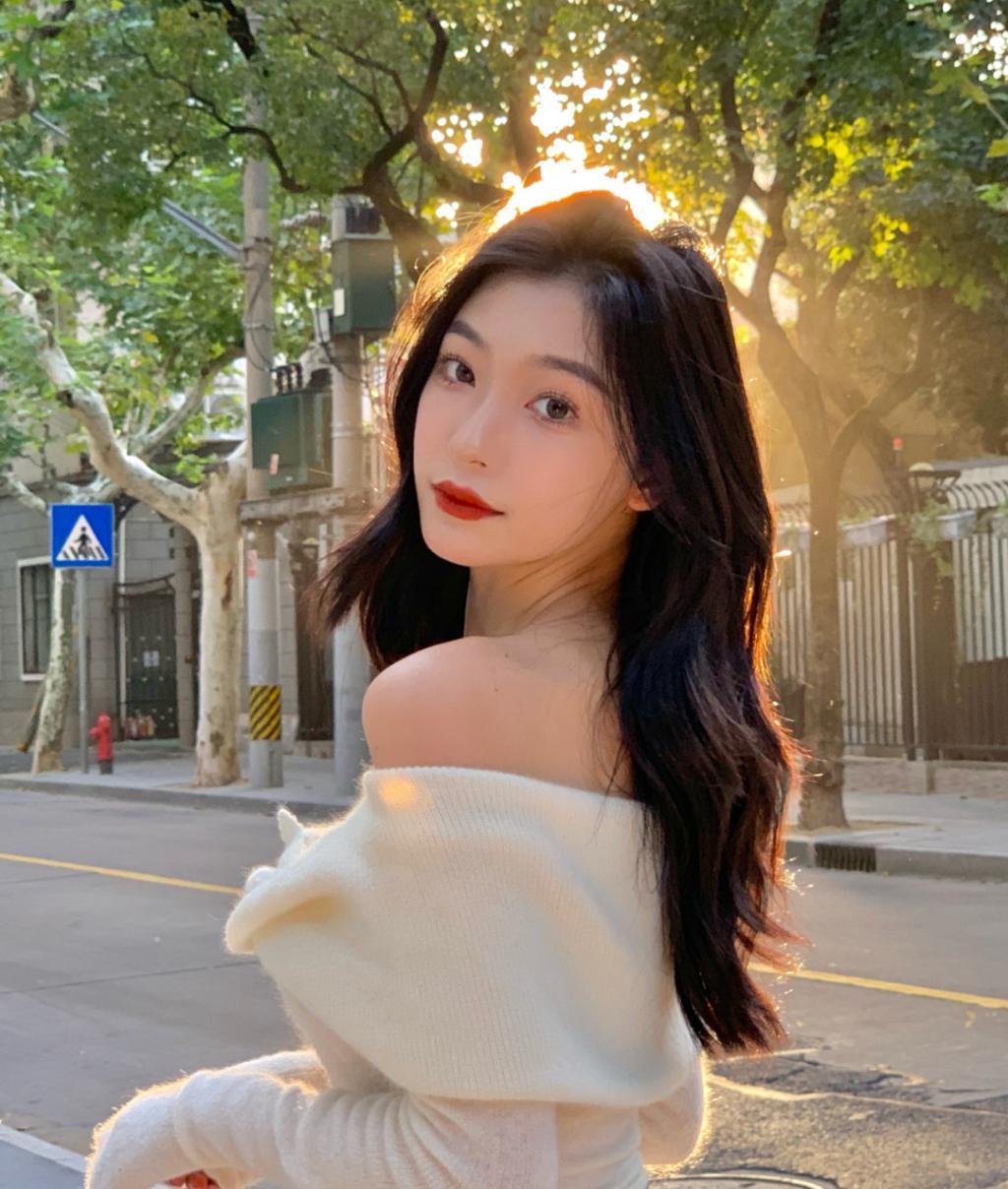 震惊！他不是有女朋友了吗？？