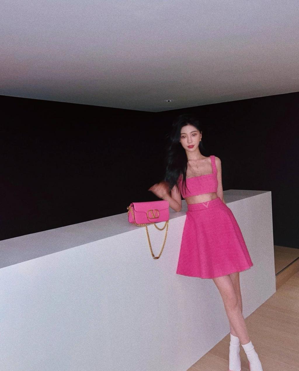 震惊！他不是有女朋友了吗？？