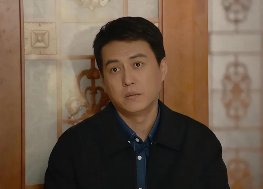 全程摇头晃脑表情狰狞，靳东带来“国家一级演员”教科书式演技