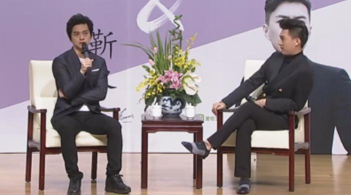 全程摇头晃脑表情狰狞，靳东带来“国家一级演员”教科书式演技