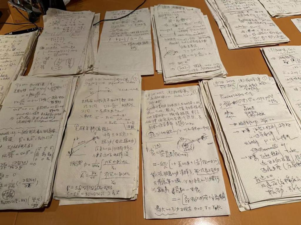 从餐巾纸的故事说起，聊聊张朝阳当物理网红这两年