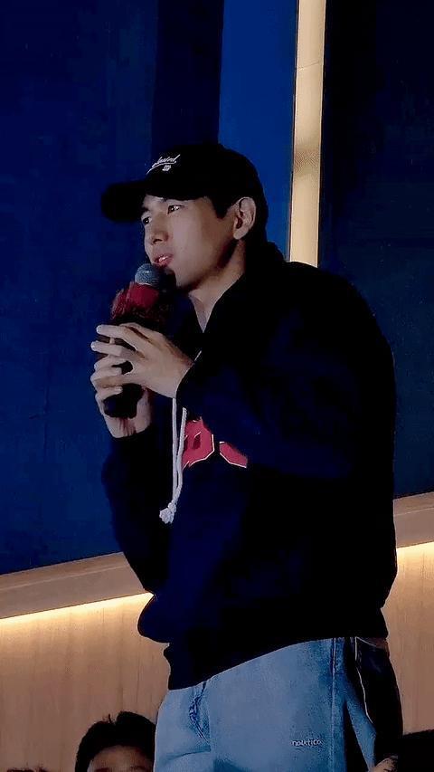 《涉过愤怒的海》路演：徐峥李现吴磊都来站台，周迅黑丝袜美翻了