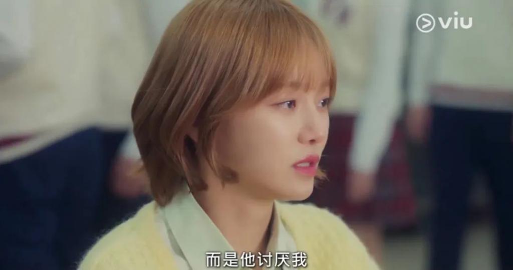 等这么久，他终于脱了