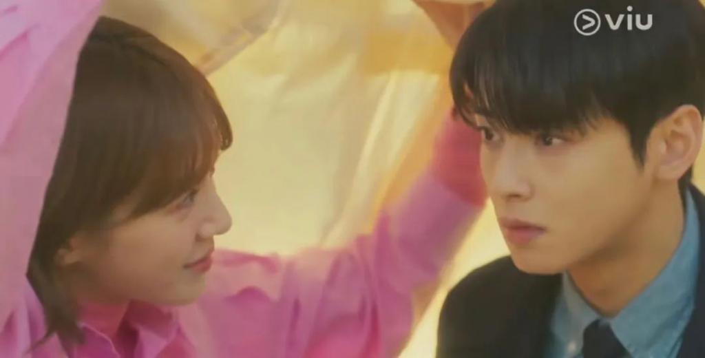 等这么久，他终于脱了