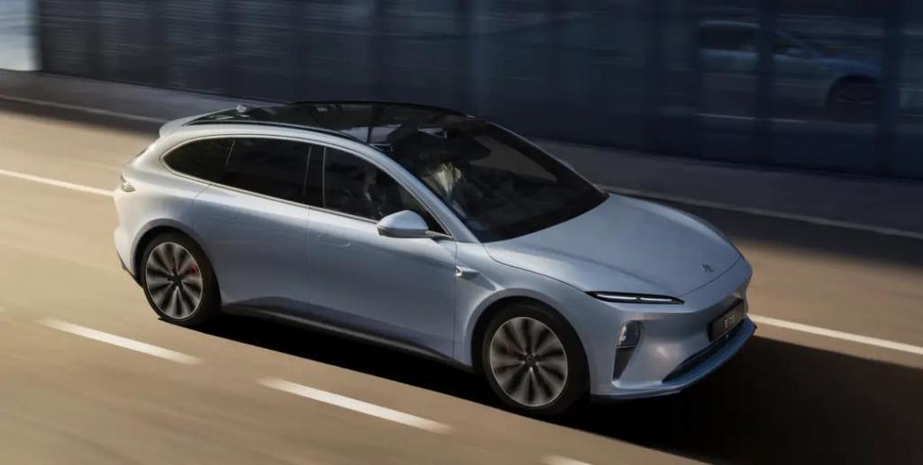 开特斯拉，出门带菜刀？隐藏门把手成北方车主噩梦！