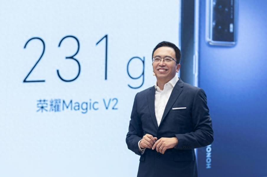 独立三周年，折叠屏产量破百万，涅槃重生的荣耀做对了什么？