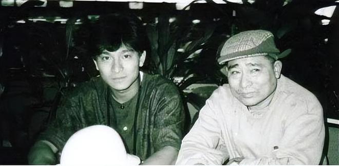 刘德华父亲因病去世，父子俩最后公开合影曝光