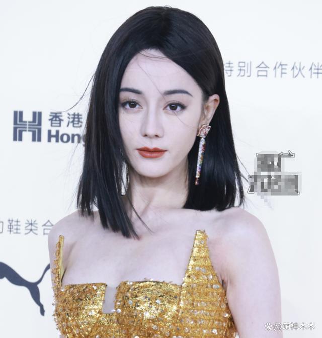 女明星时尚盛典太拼了！热巴造型又被吐槽，娜扎赢麻了