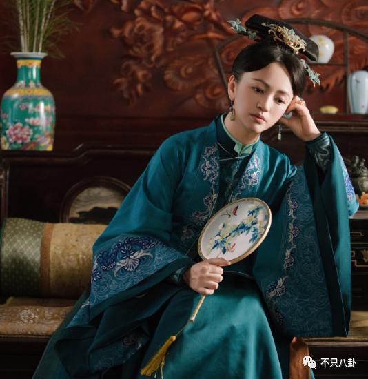 变样了？美到能演妲己的她竟被人催整容