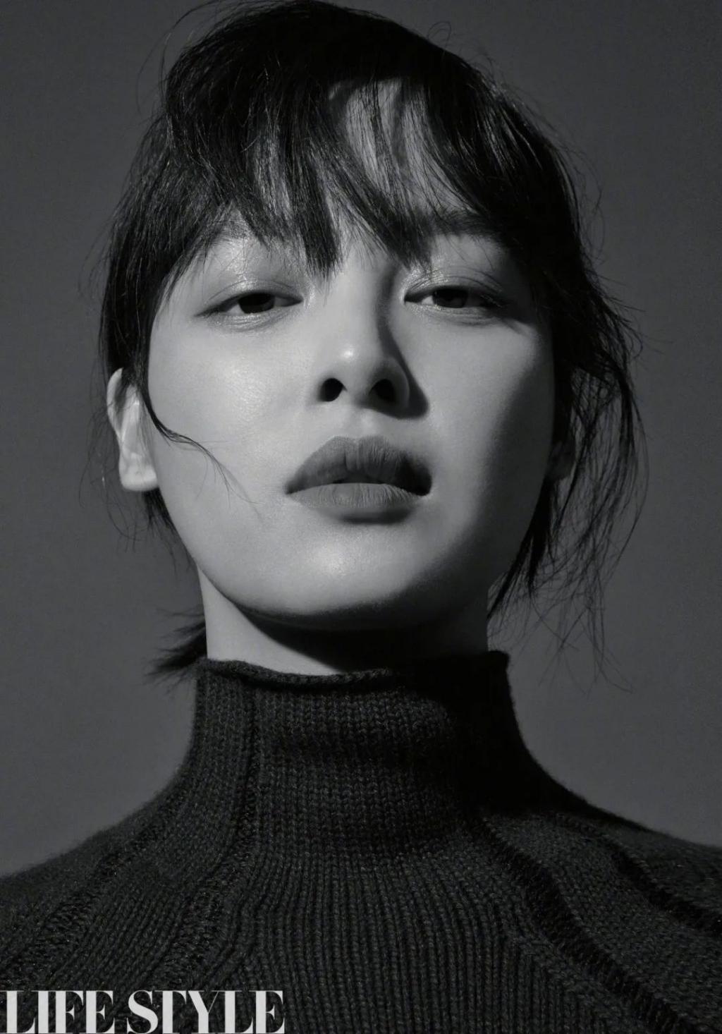 从时尚黑洞到香奈儿亲闺女，辛芷蕾的诀窍是：要死不活