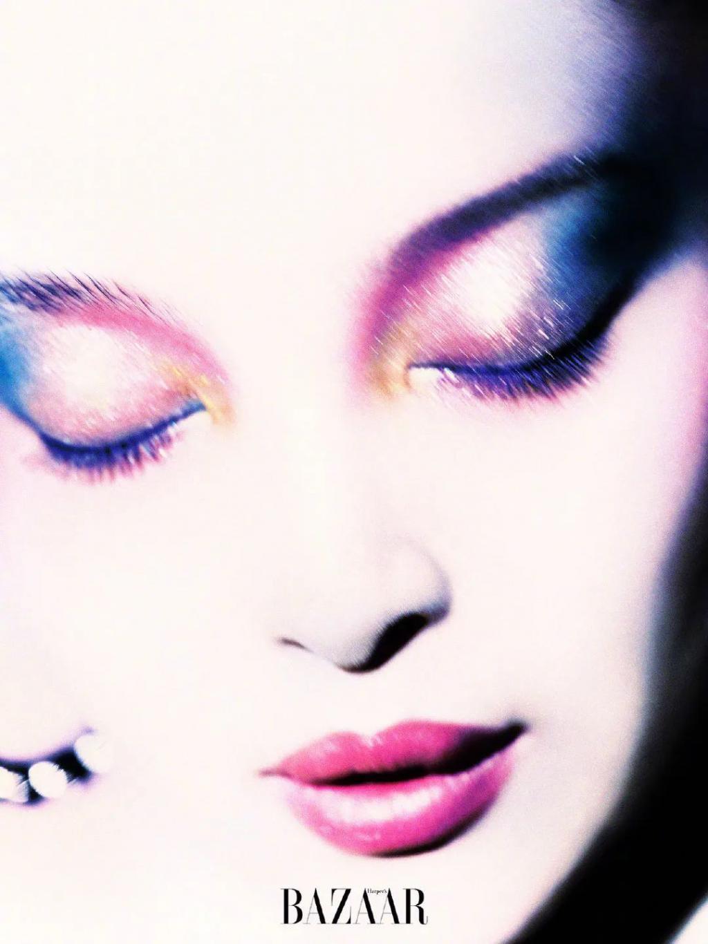 从时尚黑洞到香奈儿亲闺女，辛芷蕾的诀窍是：要死不活