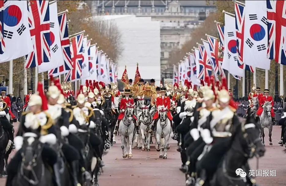 英王室为韩总统办奢华国宴！最抢镜的是凯特王妃的红衣美腿