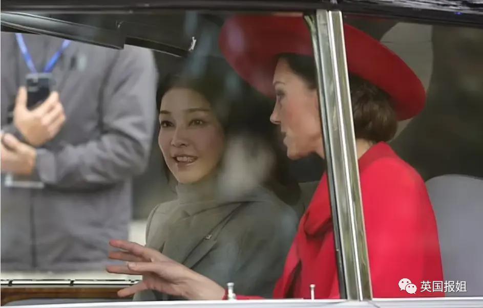 英王室为韩总统办奢华国宴！最抢镜的是凯特王妃的红衣美腿
