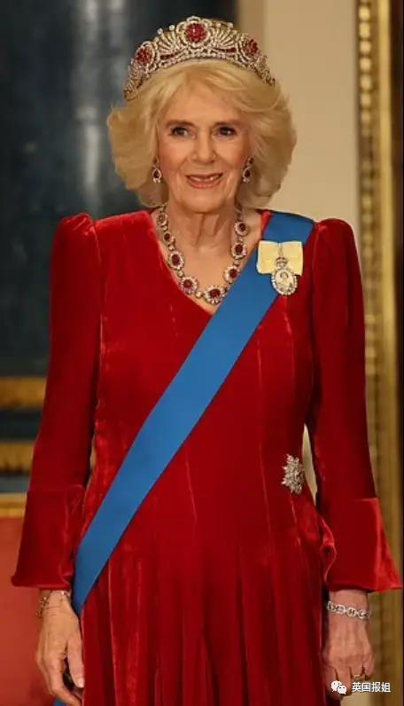 英王室为韩总统办奢华国宴！最抢镜的是凯特王妃的红衣美腿