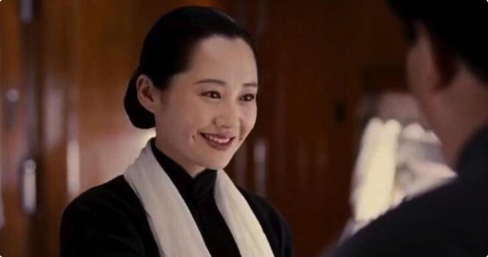 同样是演宋庆龄，把董璇版和李羚、许晴等人对比，高下立见