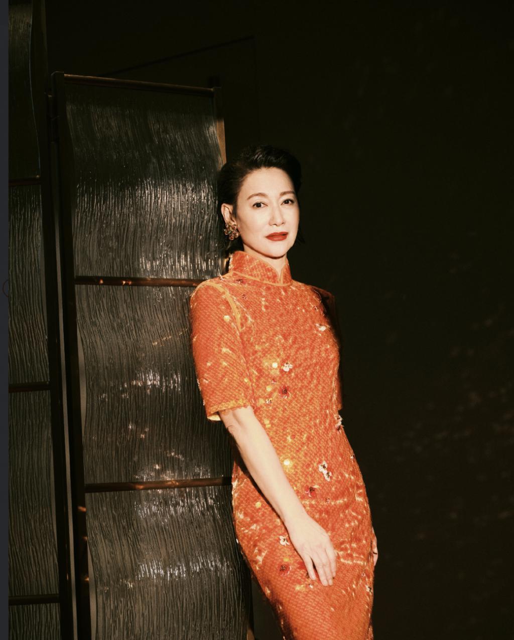 顶流红毯:热巴性感华贵,娜然清新脱俗!但娜扎这次秒了所有