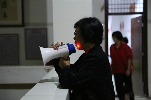 张桂梅，不应被“改编”！