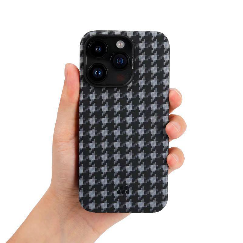 常年被抄袭的手机壳潮牌，因抄袭站上了被告席