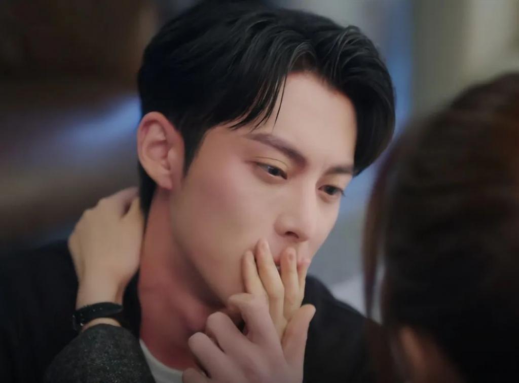 以爱为营：床戏多被投诉，尺度大儿童不宜，网友：低俗