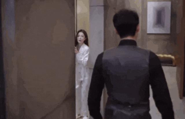 以爱为营：床戏多被投诉，尺度大儿童不宜，网友：低俗