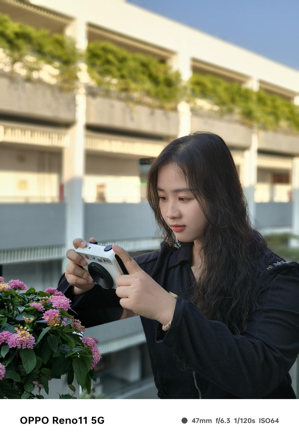 OPPO Reno11首发评测：「要啥有啥」才是「超级标准版」