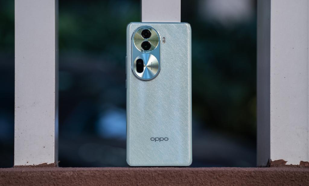OPPO Reno11首发评测：「要啥有啥」才是「超级标准版」