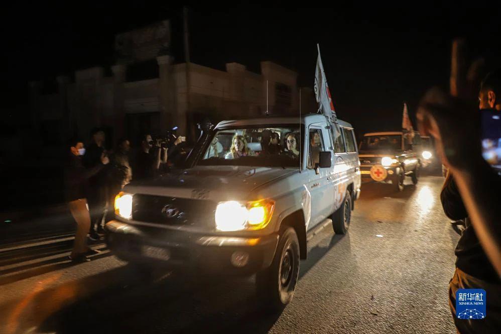 以色列收到哈马斯将于25日释放的被扣押人员名单