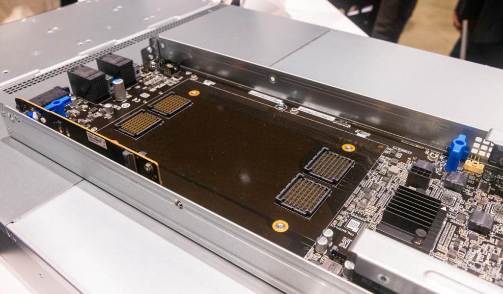 576个 Neoverse V2 核心，华硕展示2U RS720QN-E11-RS24U 服务器